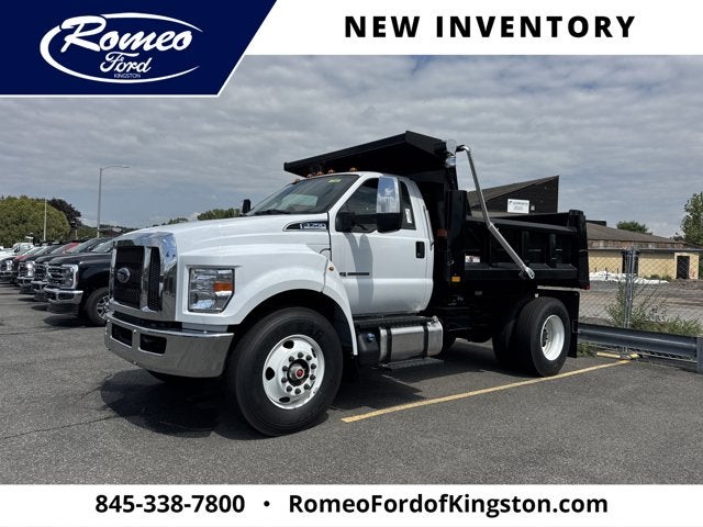 2025 Ford F-650-750